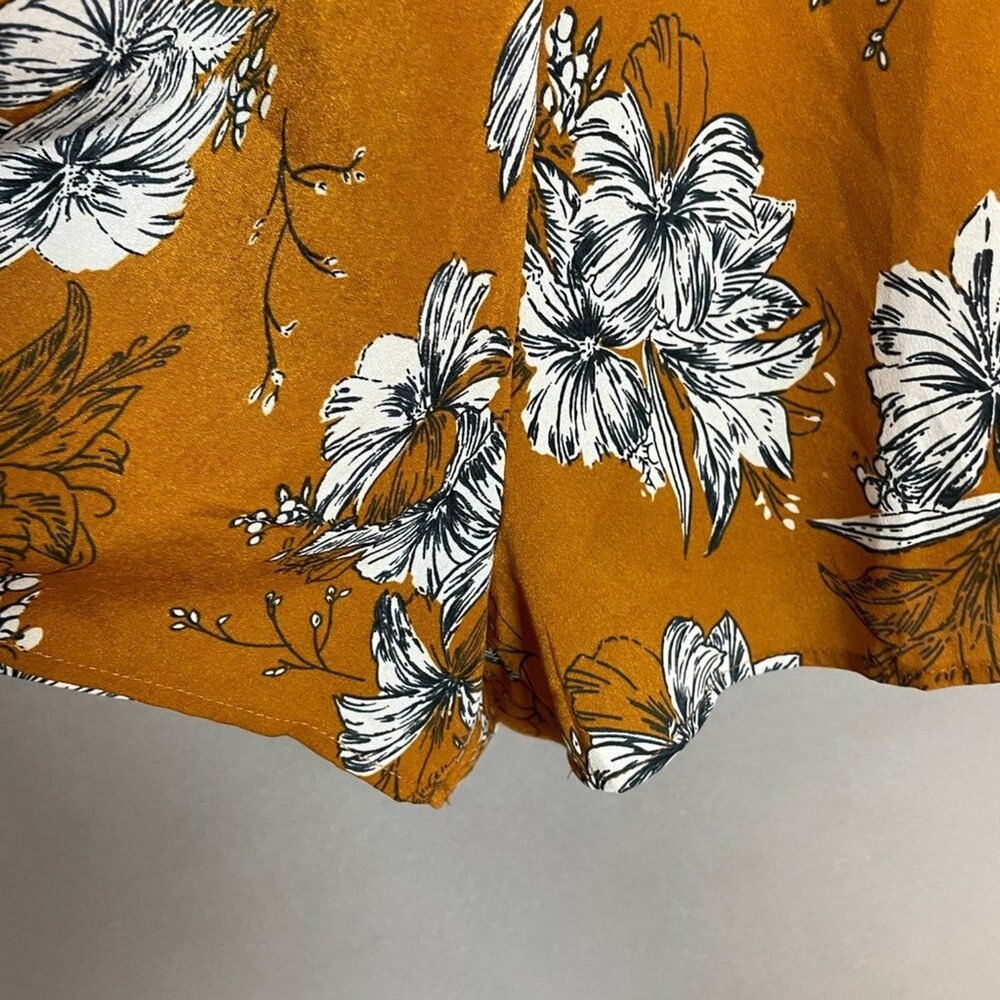 L'Atiste Romper Floral Flutter Bell Sleeve NO BELT Size Small Wrap-Style Mustard - Picture 12 of 16